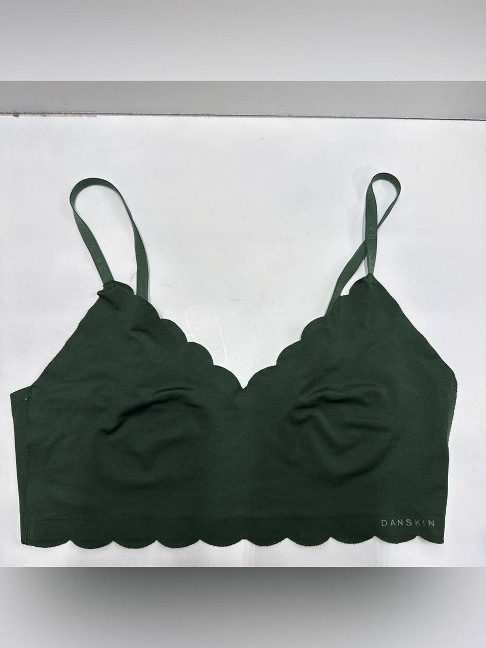 Danskin Women’s Green Scalloped Bra